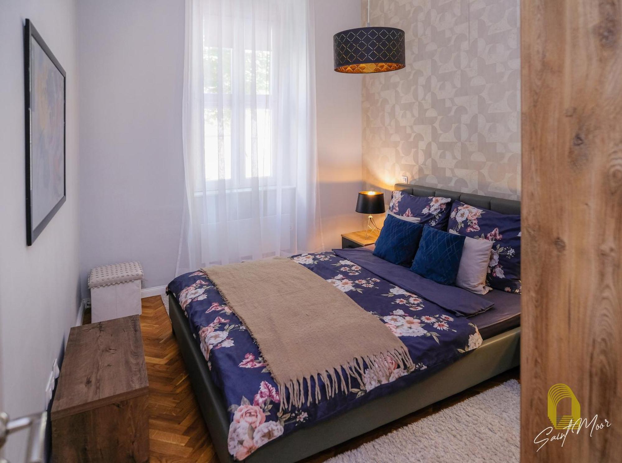 Saint Moor Suite #1 Pécs Esterno foto
